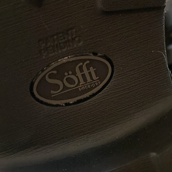 Söfft Samira Waterproof Patent Leather Chelsea Boots Taupe | Size 6 or 7.5 | NWT - Picture 9 of 10